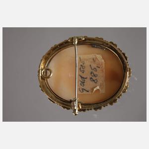 Kameenbrosche mit Perlen