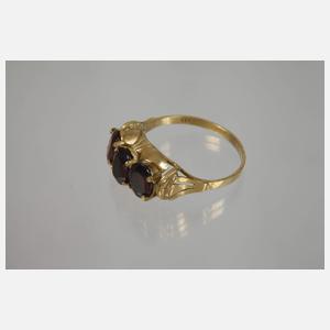 Zwei Damenringe mit Granaten