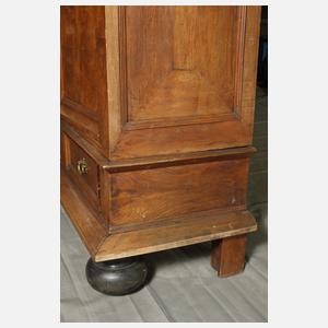 Hallenschrank Barock