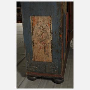 Klassizistischer Bauernschrank