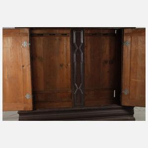 Barocker Weichholzschrank