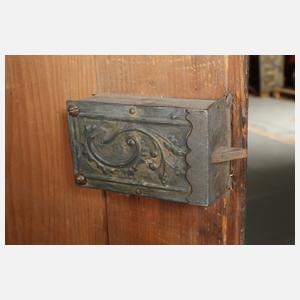 Barocker Weichholzschrank