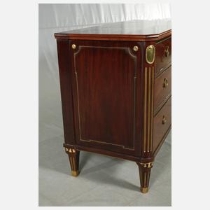 Klassizistische Kommode