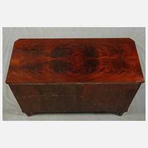 Klassizistische Kommode