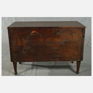 Klassizistische Kommode