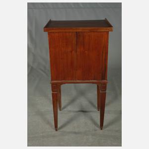 Klassizistischer Nachtschrank
