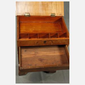 Kleiner Lyra-Nähtisch Biedermeier