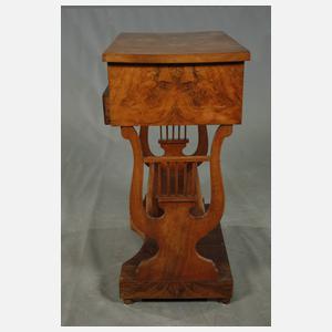 Kleiner Lyra-Nähtisch Biedermeier