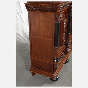 Hallenschrank Neorenaissance