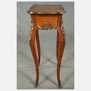 Beistelltisch im Louis XV.-Stil