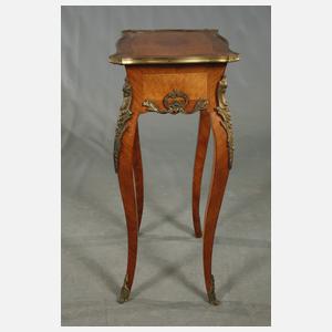 Beistelltisch im Louis XV.-Stil