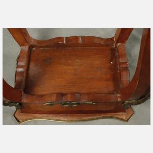 Beistelltisch im Louis XV.-Stil