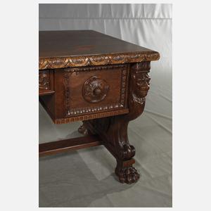 Arbeitszimmer mit Löwentatzen