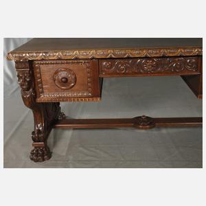 Arbeitszimmer mit Löwentatzen