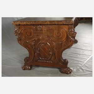 Arbeitszimmer mit Löwentatzen