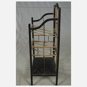 Kleiner Zeitungsständer