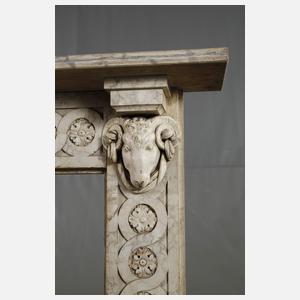 02ZKlassizistische Kamineinfassung