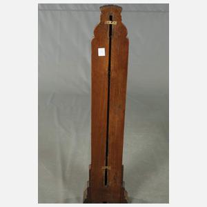 Paar geschnitzte Säulen