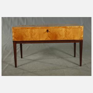 Kleiner Beistelltisch Art déco