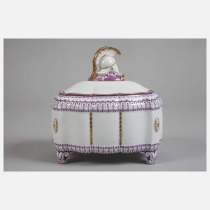 Staatliche Fachschule Selb Deckeldose mit Helm