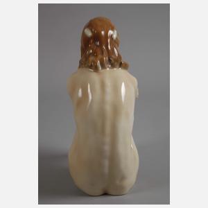 Volkstedt sitzender weiblicher Akt