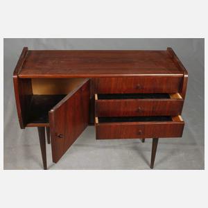 Garderobenschränkchen