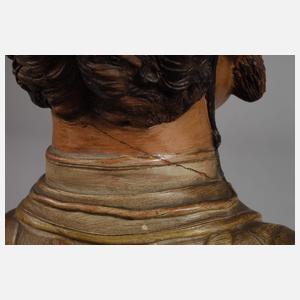 Büste englischer Aristokrat als Jockey