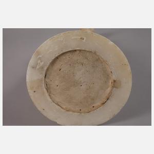 Dame im Renaissance-Gewand mit Spiegel