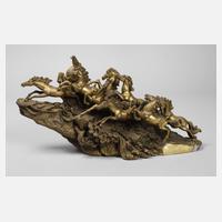 Acht stürmende Pferde111