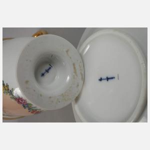 KPM Berlin Namenstasse Blumenkranzdekor