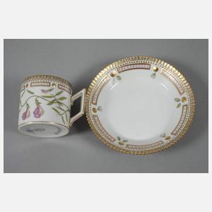 Kopenhagen Mokkatasse mit Untertasse "Flora Danica"