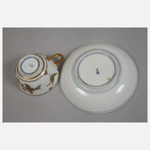 Meissen Tasse und Untertasse mit Überdekor