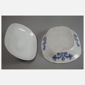 Meissen Deckelterrine "Zwiebelmuster"