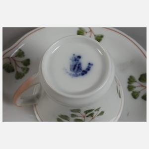 Nymphenburg zwei Mokkatassen mit Untertassen