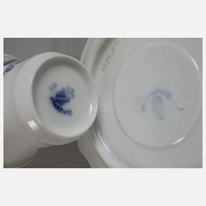 Nymphenburg zwei Mokkatassen mit Untertassen