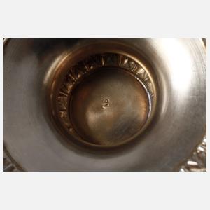 Silberkanne im Empirestil