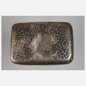 Silberdose mit Goldeinlagen und Adelskrone