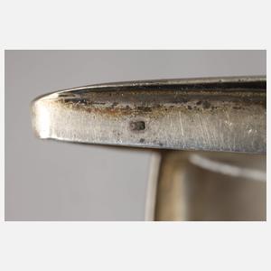 Silberdose mit Goldeinlagen und Adelskrone