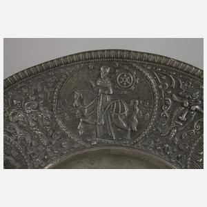 Nürnberger Reliefzinnteller