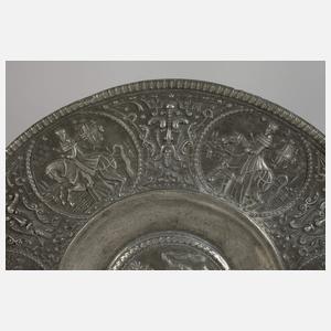 Nürnberger Reliefzinnteller