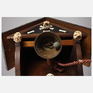 Wandglocke Memento Mori