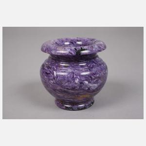 Zwei Charoit Schnitzereien