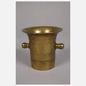 Drei historische Mörser