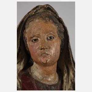 Geschnitzte Marienplastik