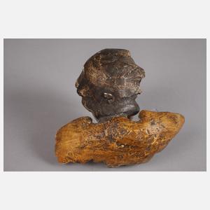 Geschnitztes Engelshaupt