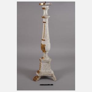 Geschnitzter Altarleuchter