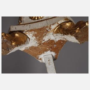 Geschnitzter Altarleuchter