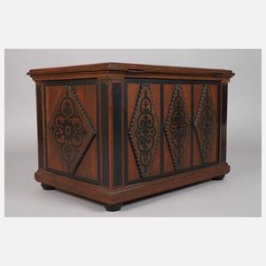 Intarsierte Schatulle