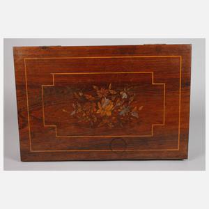 Intarsierte Schatulle