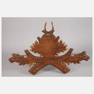 Jagdliche Wandgarderobe